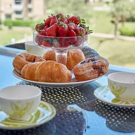 Apartamento Prestige Living In The Heart Of